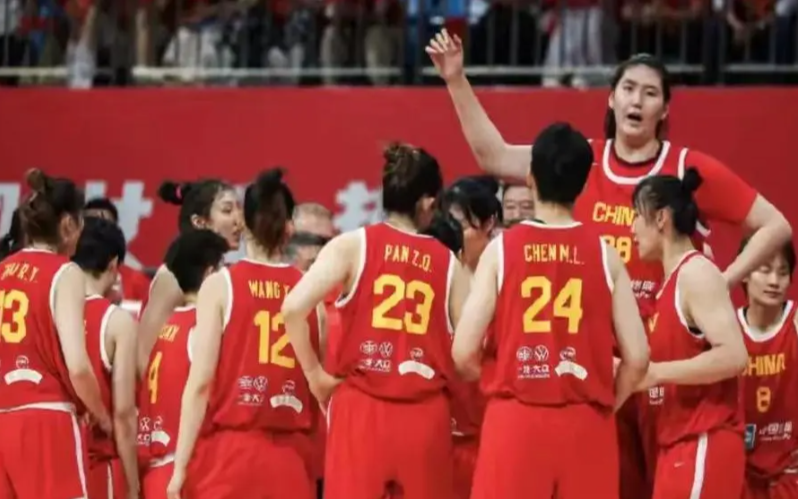 中国女篮亚洲杯名单大洗牌！29岁功勋老将恐出局