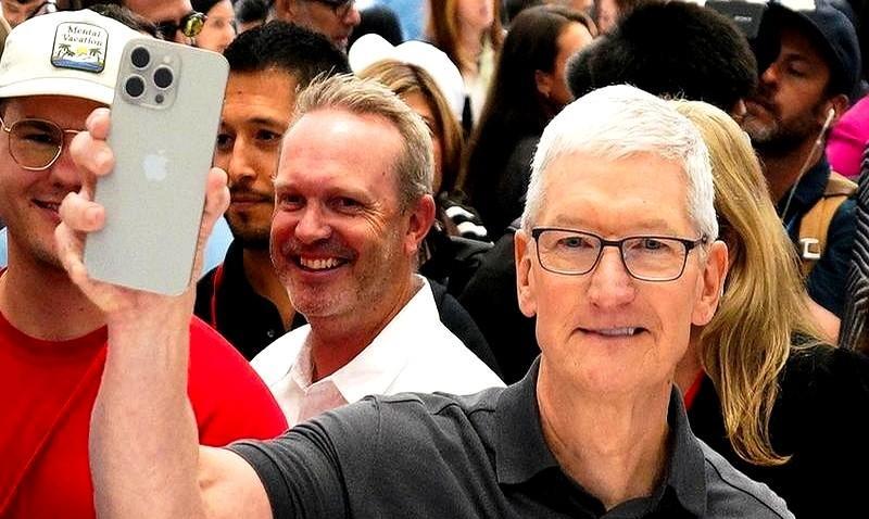 警惕！iPhone13/14免费换电池有陷阱！第三方维修直接毁保修
