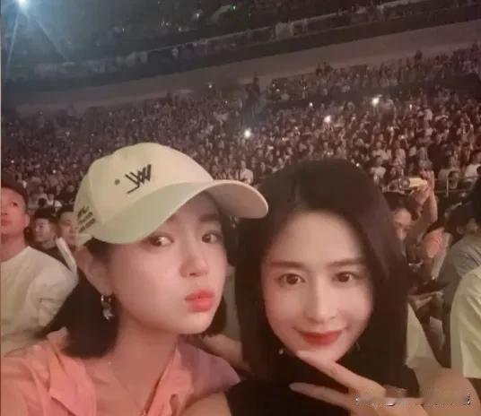 王力宏复出演唱会众星云集！章子怡携女捧场