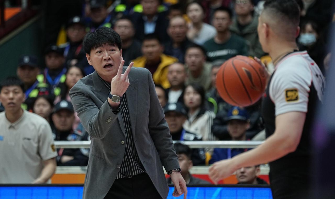 山东青春风暴！马延东18分领衔新星闪耀