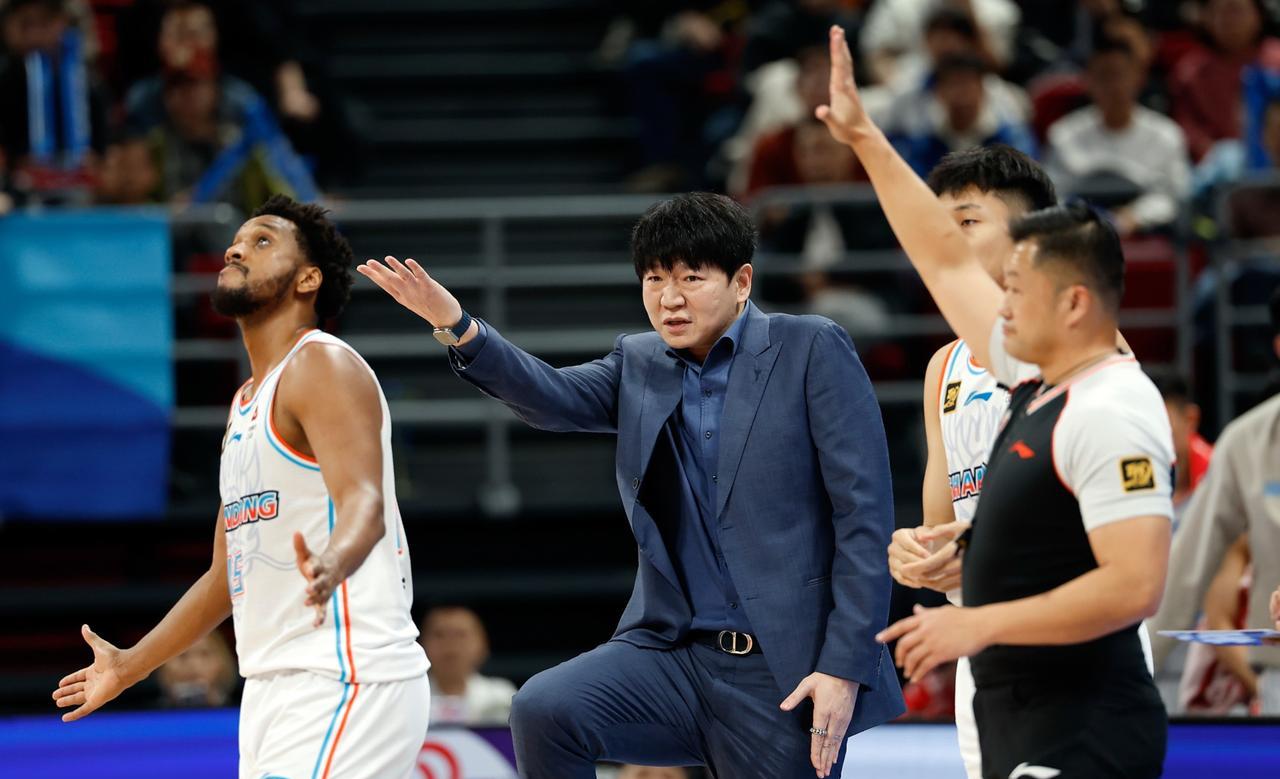 山东青春风暴！马延东18分领衔新星闪耀