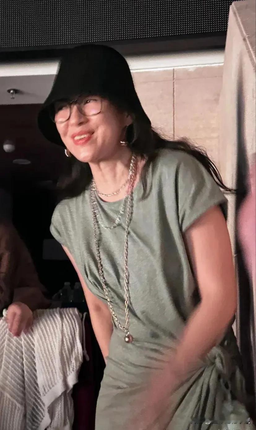 王力宏复出演唱会众星云集！章子怡携女捧场
