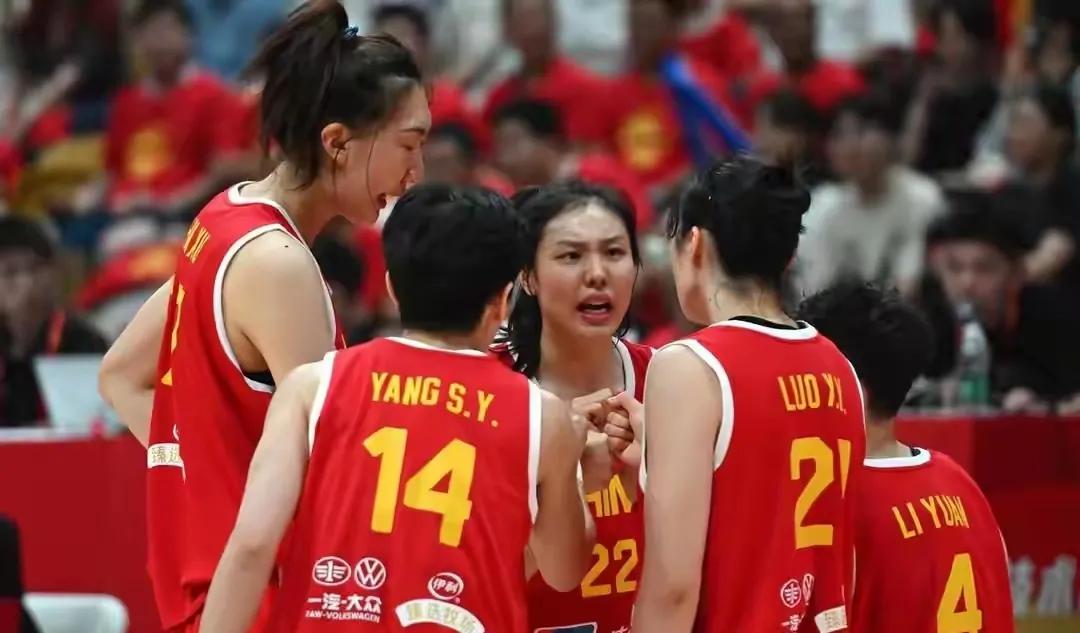 2米27张子宇碾压日本女篮引争议！身高优势算胜之不武