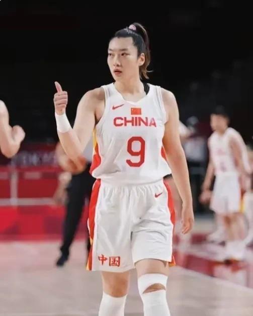30岁李梦遭国家队冷落