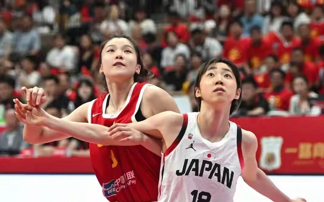 2米27张子宇碾压日本女篮引争议！身高优势算胜之不武