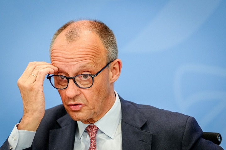 德国总理默茨‘感谢以色列干脏活’引爆国际争议！西方双标遭痛批