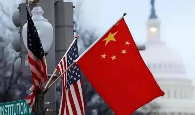 中国076舰电磁弹射震撼全球！六代机双飞首秀改写空战规则