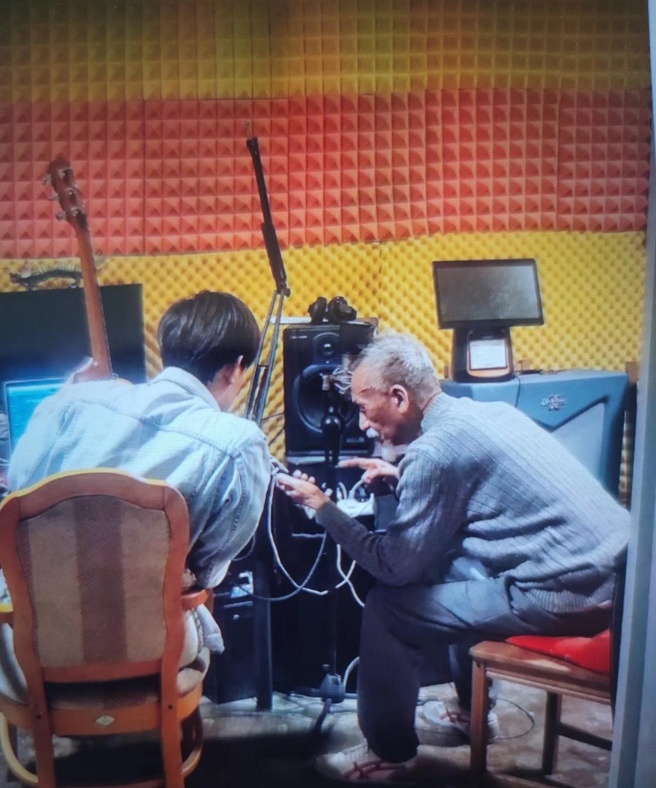 82岁音乐传奇陈彼得成都辞世！《一剪梅》动人演绎者晚年坚持慢跑