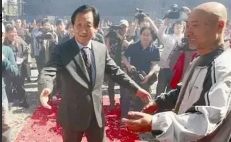 葛优三招救活梁天80万饭馆！从月亏12万到两月回本