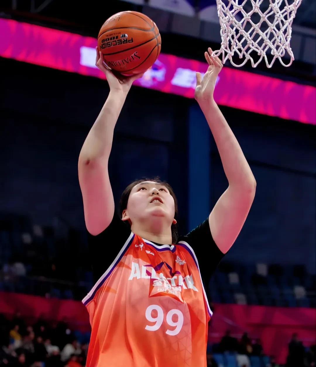 2米26女篮巨无霸张子宇！18岁比肩姚明