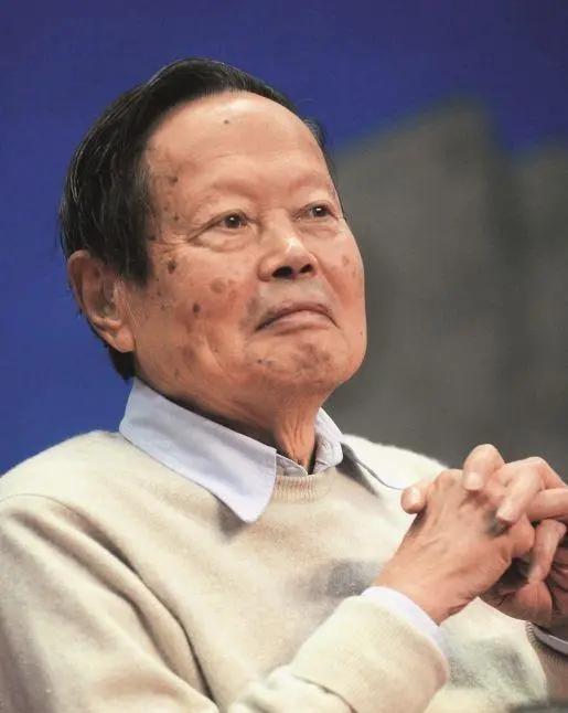 360亿对撞机之争
